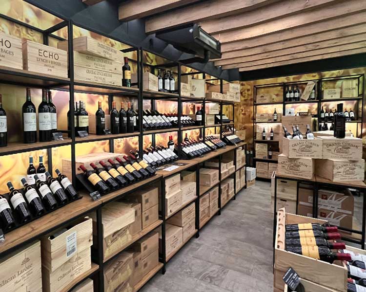 Weinabteilungen und Weinhandel