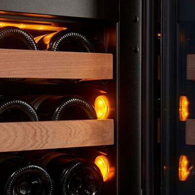 Produktbild f�r 'Zweizonen Einbau-Weink�hlschrank WLI-90DF, 60 cm, 22-36 Fl.'