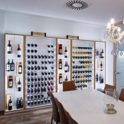 Produktbild f�r 'Weinregal-System Piemont, Tannenholz, Wei� lackiert mit hellbraun furnierter Erlenkante'